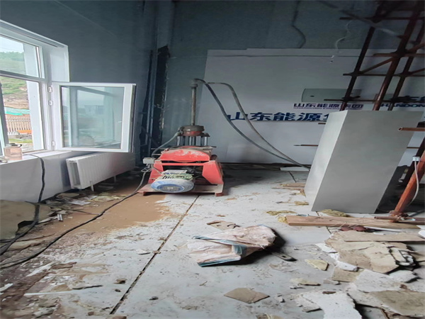 新宁地基基础下沉墙体裂缝加固注浆顶升施工